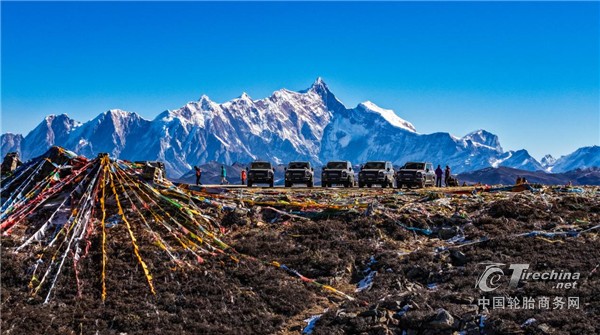 雅江探秘：一场饱览风景与人文的长穿之旅