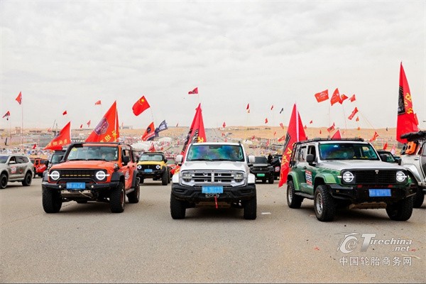 大满贯冠军座驾闪耀阿拉善！坦克300以硬核实力引爆英雄会全场