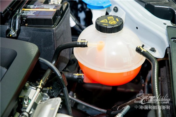 龙蟠润滑油：用专利技术守护每一次征途，照顾好全球每一台汽车和装备