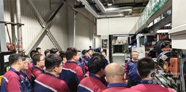 智造先锋出圈！浦林成山全钢成型车间荣获全国工人先锋号