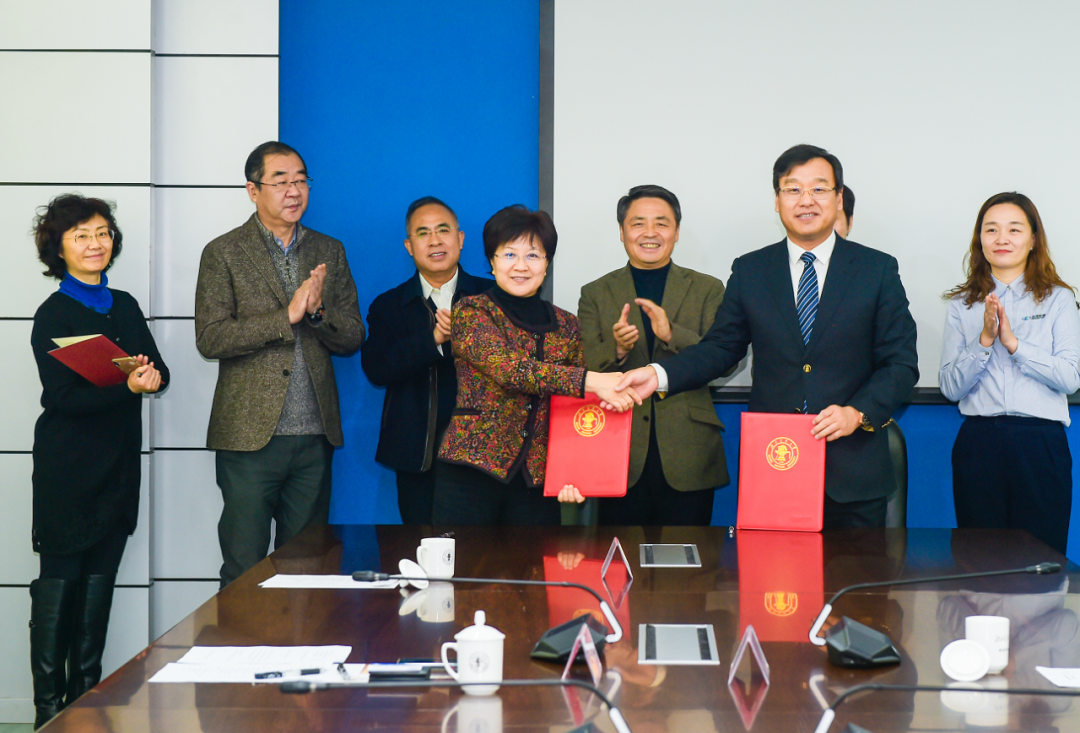 玲珑轮胎向北交大教育基金会捐赠，为打造新型国家高端智库赋能
