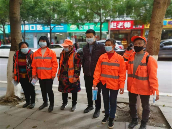 3000多万卡车司机“不敢下车”