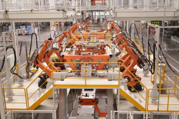 汽车迎来全球性限产减产 10月份多家工厂停工