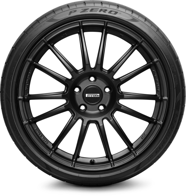 倍耐力P ZERO被《EVO》杂志评为2021年度最佳超高性能轮胎