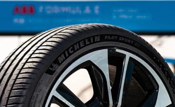 【轮胎周报】固特异登2021全球最佳雇主榜；玲珑建店捷报频传；赛轮、正新、双钱再发12月涨价函；22家轮胎企业上榜化工500强