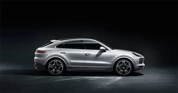 存在爆胎风险！上万辆奥迪、保时捷被召回