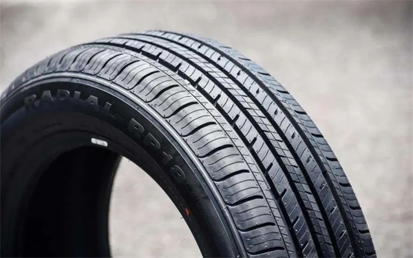 机动车保有量破4亿辆，替换轮胎需求量将达到......