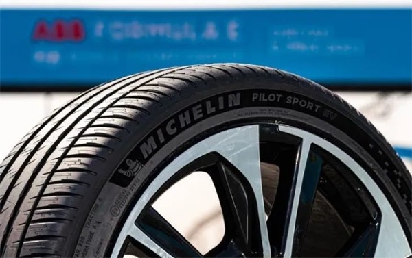 原材料价格创新高，节后国产轮胎齐涨价