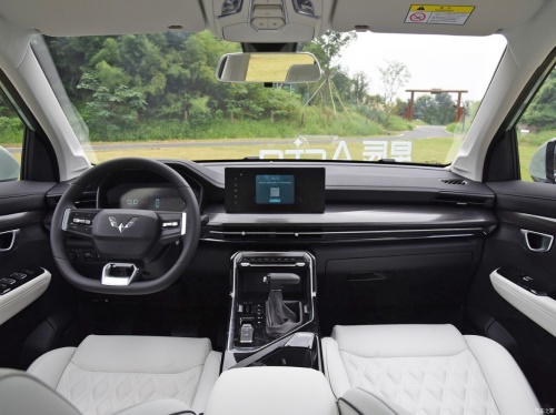 家用SUV武林争霸 哈弗M6 PLUS与五菱星辰华山论剑