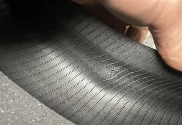 知名品牌新能源轮胎，仅用3月便破口漏气！