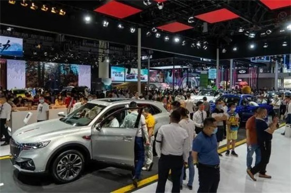 车主“撒网”式下单，新能源车交付难问题何时缓解？