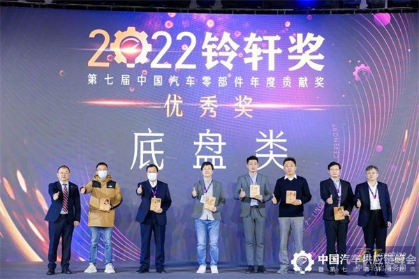 连续三年唯一获奖的轮胎企业，玲珑轮胎两产品摘得重量级奖项！