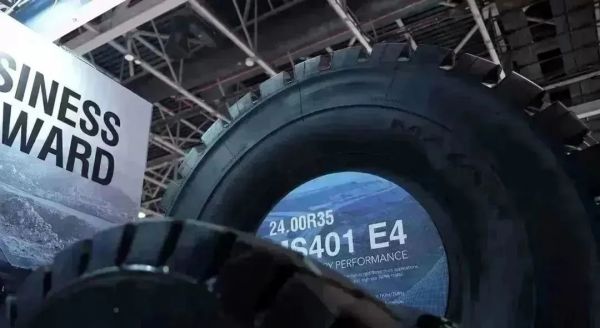 赛轮集团精彩亮相第二十届迪拜国际汽配展