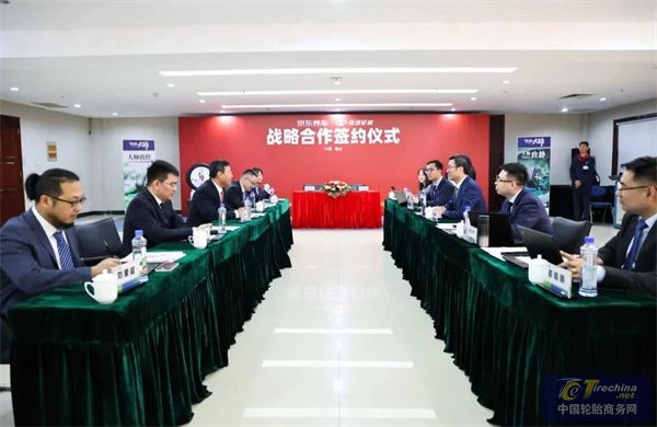 玲珑轮胎与京东养车达成战略合作，新玲珑大师系列正式登陆京东！